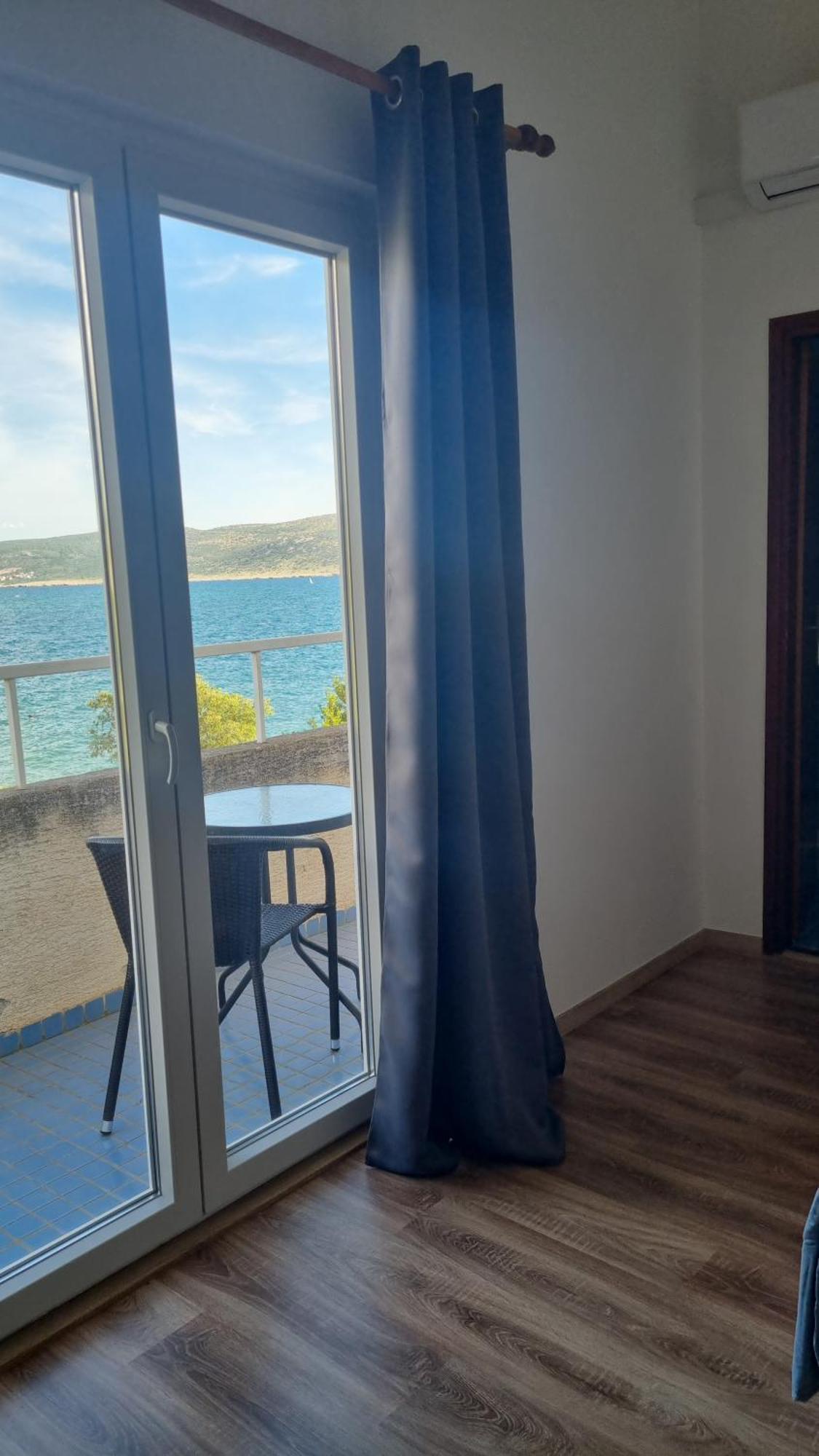 Couette-café Miramar Starigrad Paklenica